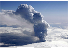 La nube de ceniza provoca el cierre aeropuertos de Irlanda y el norte de Reino Unido por segundo día