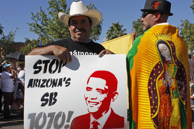 FOTOGALERIA: Participantes en la marcha de hoy de Phoenix.