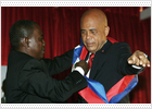 El cantante Michel Martelly toma posesión como presidente de Haití