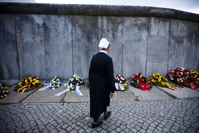 FOTOGALERIA: Flores en el muro