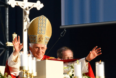 FOTOGALERIA: Benedicto XVI, durante la celebración en Etzelsbach.