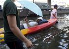 Miles de personas dejan Bangkok a causa de las inundaciones