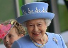 Isabel II y Martin McGuinness: mucho más que un saludo