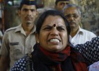India llora a la joven Amanat