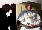 Una renuncia para limpiar y cortar los escándalos del Vaticano