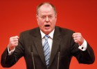 La sombra de Merkel espolea al SPD