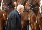 Napolitano encarga al centrista Letta formar un Gobierno en Italia