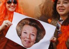 Guillermo estrena reinado en una Holanda tocada por la crisis