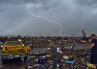 Las tormentas retrasan las labores de recuperación en Oklahoma