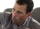 Capriles denuncia una ofensiva mediática para silenciarle Capriles denuncia una ofensiva mediática para silenciarle