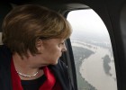 Merkel lleva la campaña electoral alemana a las inundaciones