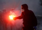 El asesinato de un rapero por un militante neonazi incendia Grecia