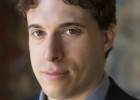 “En América Latina la clase media ha encogido el espectro político”