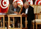 Los islamistas de Túnez renuncian al poder para evitar un conflicto civil