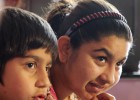 Francia permite volver a la niña gitana pero no a su familia
