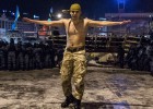 La protesta en Ucrania se refuerza
pese al desalojo policial