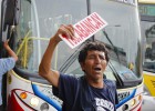Lima se afoga no trânsito caótico