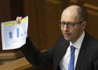 Radicales ucranios de “derechas” asedian el Parlamento en Kiev Radicales ucranios de “derechas” asedian el Parlamento en Kiev