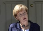 Merkel repreende o Reino Unido por seu ultimato contra Juncker