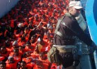 A Itália resgata 5.000 imigrantes em um fim de semana