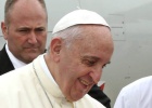 El papa Francisco llega a Seúl en su primera visita a Asia