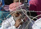 Miles de kurdos sirios cruzan a Turquía huyendo de los yihadistas Miles de kurdos sirios cruzan a Turquía huyendo de los yihadistas