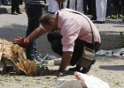 Mueren dos policías egipcios en un atentado en el centro de El Cairo