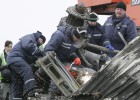 Comienza en Ucrania la recogida de los restos del fuselaje del MH17