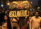 Miles de jóvenes protestan en Perú contra la nueva ley laboral juvenil