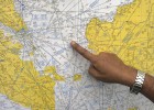 Indonesia dice que el avión perdido podría estar “en el fondo del mar”