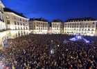 Miles de personas salen a la calle en Francia en repulsa por el ataque