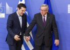 El BCE talla el crèdit als bancs grecs per forçar un altre rescat