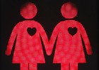 Muñecos homosexuales en los semáforos de Viena