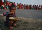 Nepal teme la época de lluvias un mes después del desastre