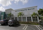 EE UU y Cuba firman su primer acuerdo bancario desde el deshielo