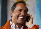 El kirchnerista Scioli guanya les primàries però amb resultat obert