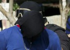 Venezuela expels Colombians on first day of state of emergency