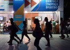 La apatía y el cansancio desinflan la campaña electoral griega