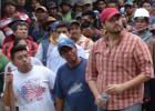 Desolación en el área devastada por un deslave de tierra en Guatemala