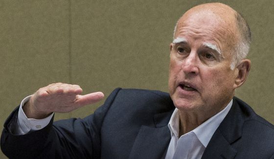 El gobernador de California, Jerry Brown.