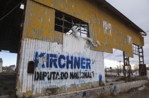 La hermana y el hijo de Néstor Kirchner son candidatos en Santa Cruz.