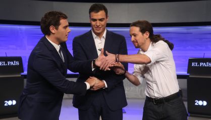 Rivera, Sánchez e iglesias antes del debate en EL PAÍS. Rivera, Sánchez e iglesias antes del debate en EL PAÍS.