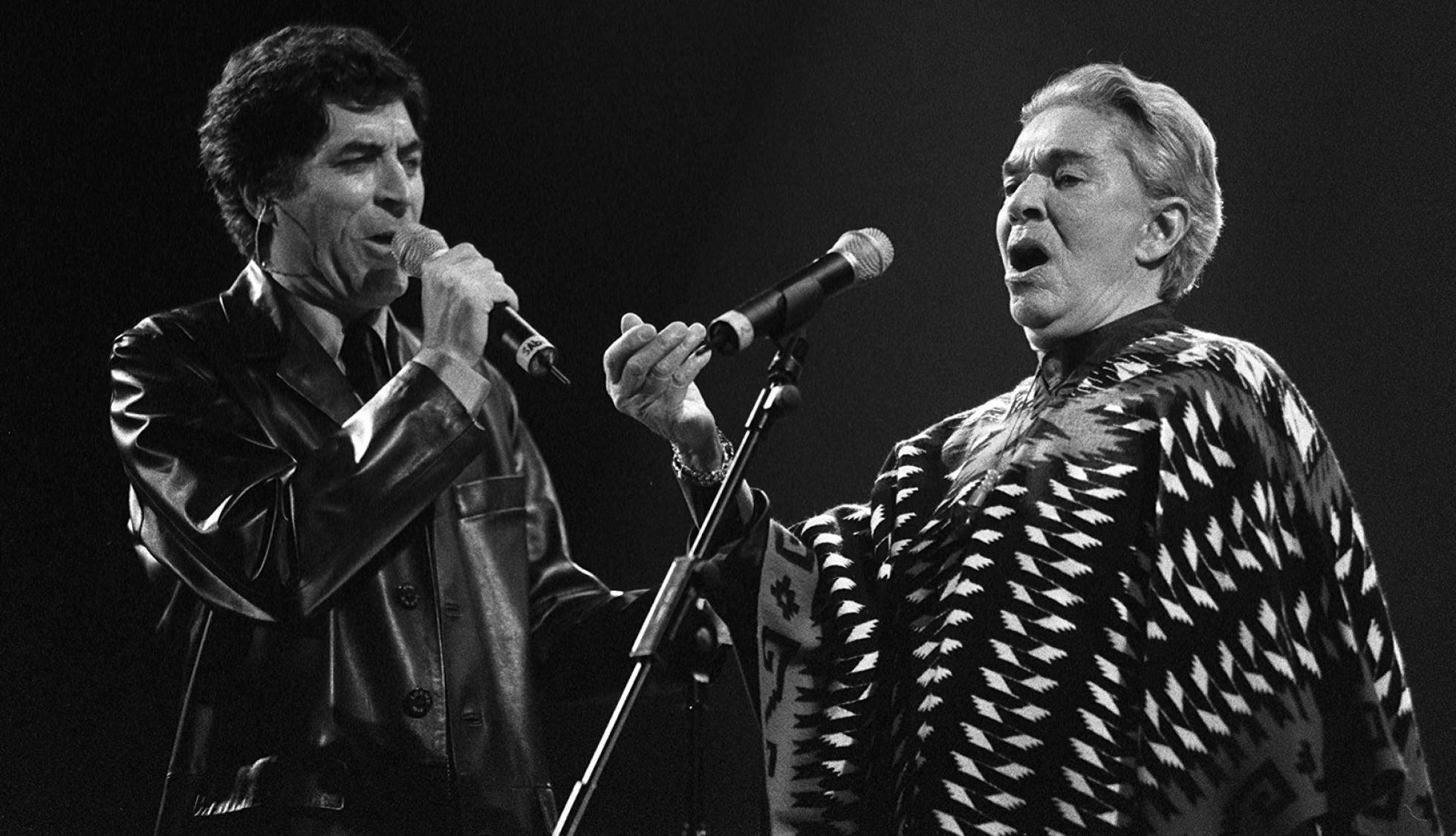 Joaquín Sabina y Chavela Vargas en el homenaje a José Alfredo Jiménez Joaquín Sabina y Chavela Vargas en el homenaje a José Alfredo Jiménez