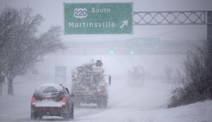 Escena de la tormenta de nieve a su paso por Roanoke.