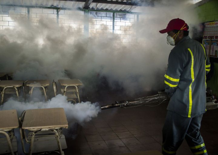 Encontrar al mosquito del zika, casa por casa Encontrar al mosquito del zika, casa por casa