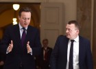 Cameron recaba apoyos ante la oferta europea para seguir en la UE Cameron recaba apoyos ante la oferta europea para seguir en la UE