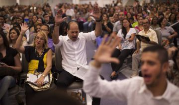 Encuentro pentecostal en Rió de Janeiro Encuentro pentecostal en Rió de Janeiro
