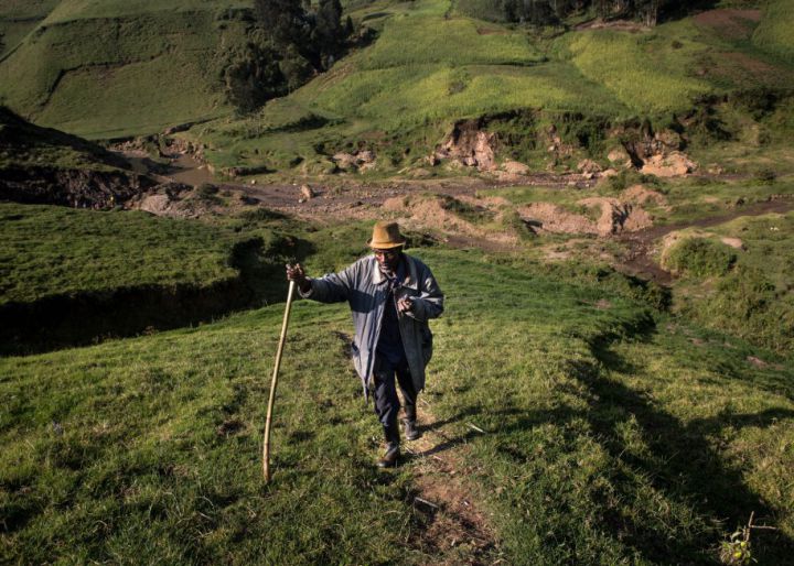 Viaje a la cuna del coltán, el corazón de los teléfonos inteligentes Viaje a la cuna del coltán, el corazón de los teléfonos inteligentes