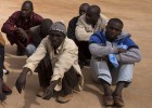 El abandono absoluto de los migrantes sin papeles en Libia