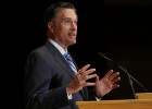 El excandidato Mitt Romney dice que Trump es un fraude
